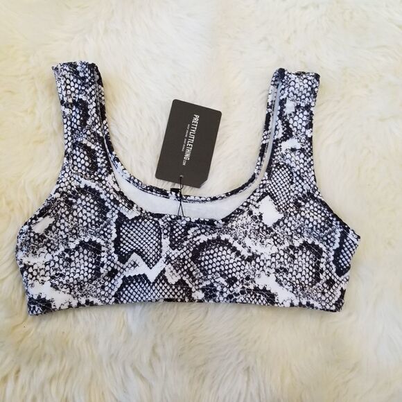 Pretty Little Thing Grey Snake Print Crop Top - Picture 3 of 9